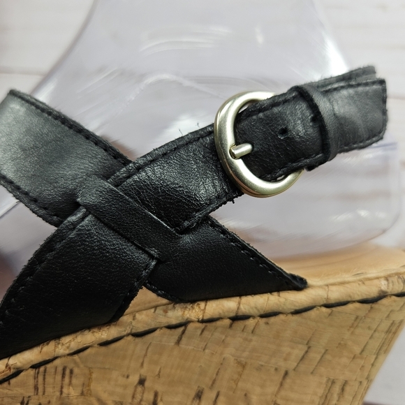 Born Womens Sandal Size 11 Wedge Heel Cork Platform‎ Black Leather Straps D65403 - Picture 3 of 10
